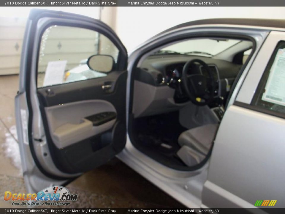2010 Dodge Caliber SXT Bright Silver Metallic / Dark Slate Gray Photo #13