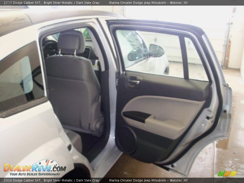 2010 Dodge Caliber SXT Bright Silver Metallic / Dark Slate Gray Photo #17
