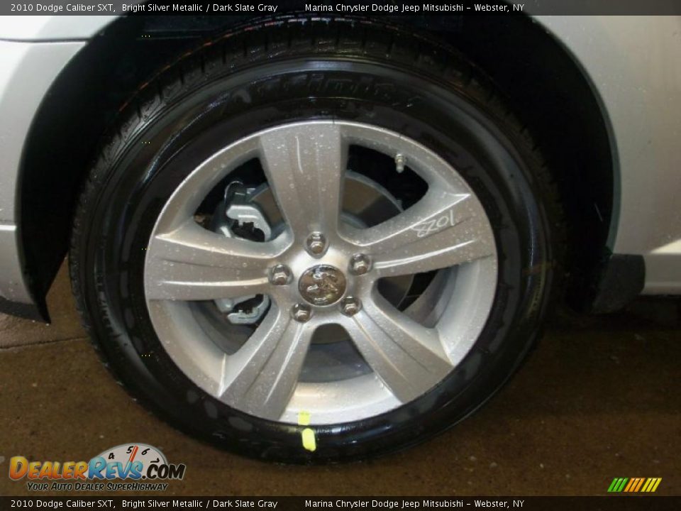 2010 Dodge Caliber SXT Bright Silver Metallic / Dark Slate Gray Photo #21