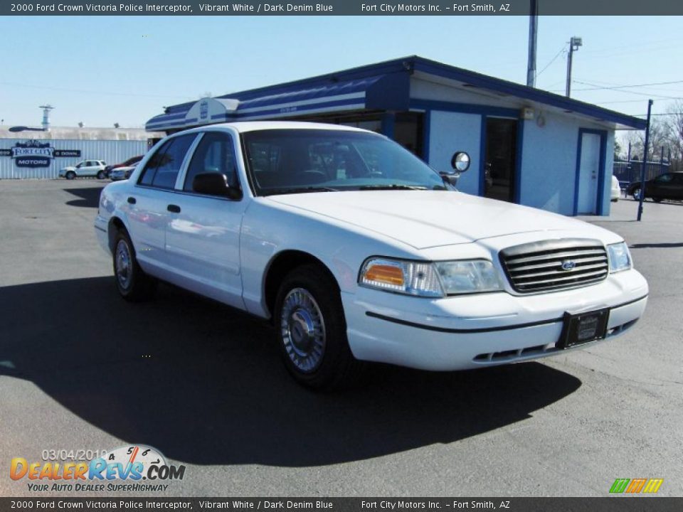 2000 Ford Crown Victoria Police Interceptor Vibrant White / Dark Denim Blue Photo #4