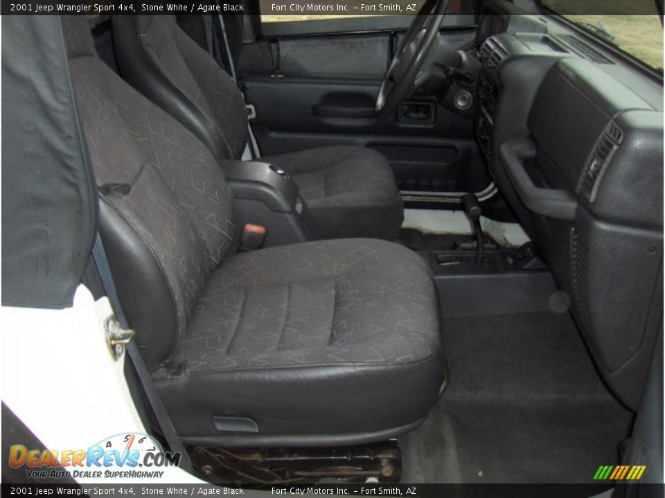 2001 Jeep Wrangler Sport 4x4 Stone White / Agate Black Photo #6