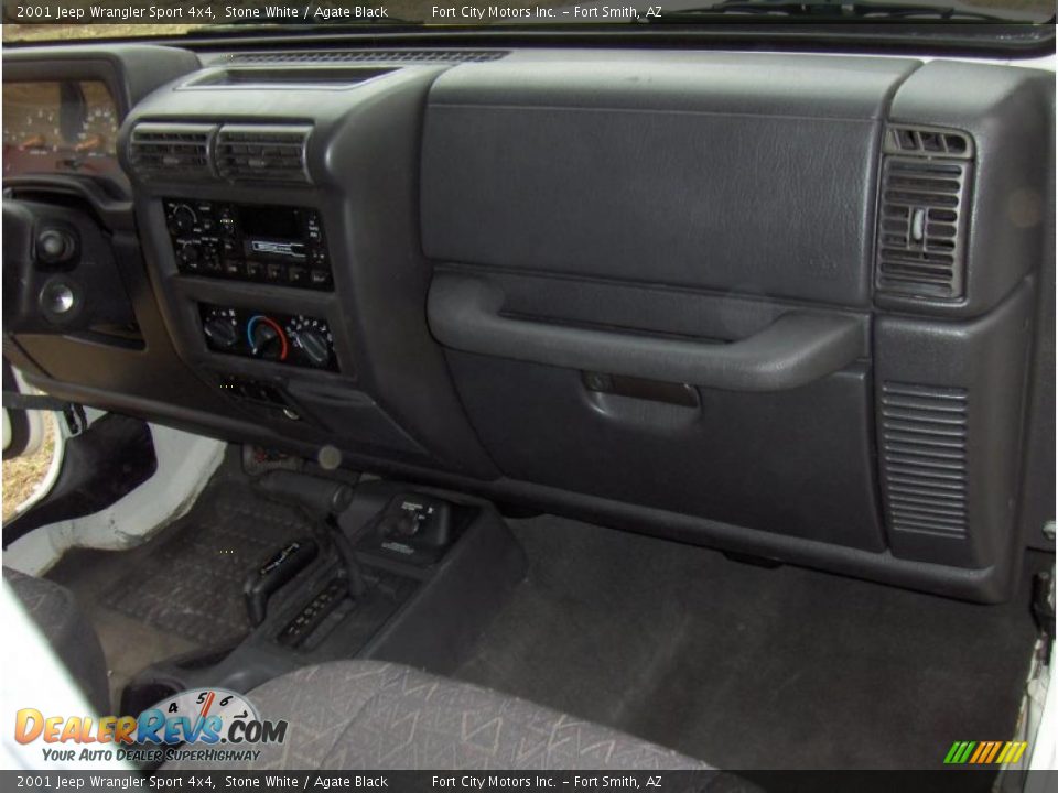 2001 Jeep Wrangler Sport 4x4 Stone White / Agate Black Photo #10