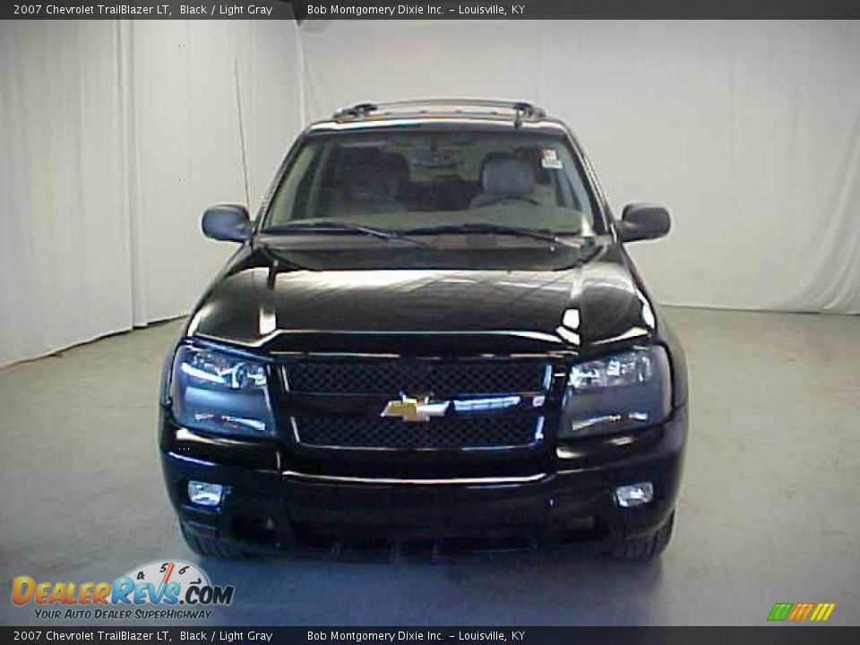 2007 Chevrolet TrailBlazer LT Black / Light Gray Photo #2