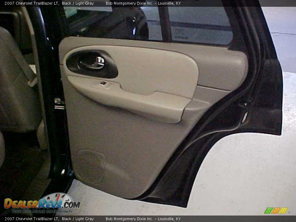 2007 Chevrolet TrailBlazer LT Black / Light Gray Photo #11