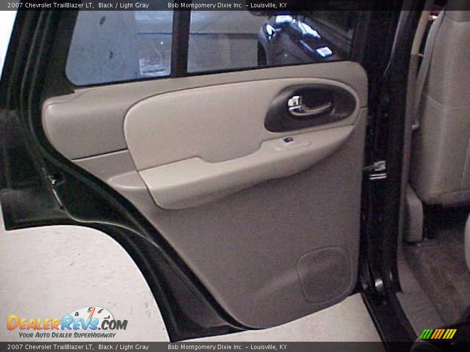 2007 Chevrolet TrailBlazer LT Black / Light Gray Photo #17