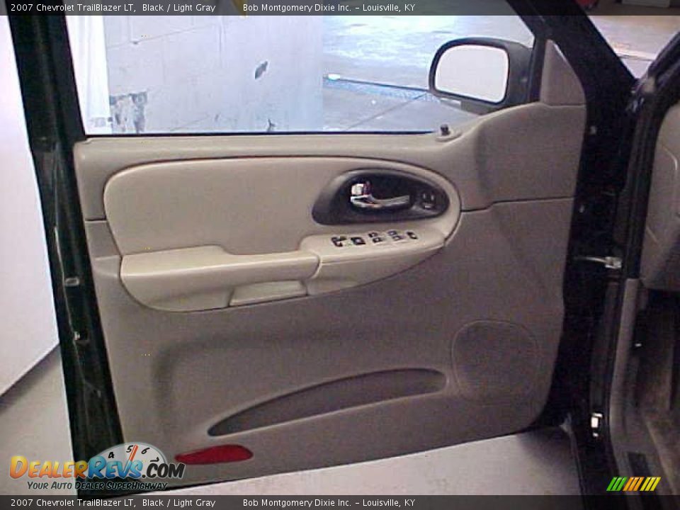 2007 Chevrolet TrailBlazer LT Black / Light Gray Photo #19