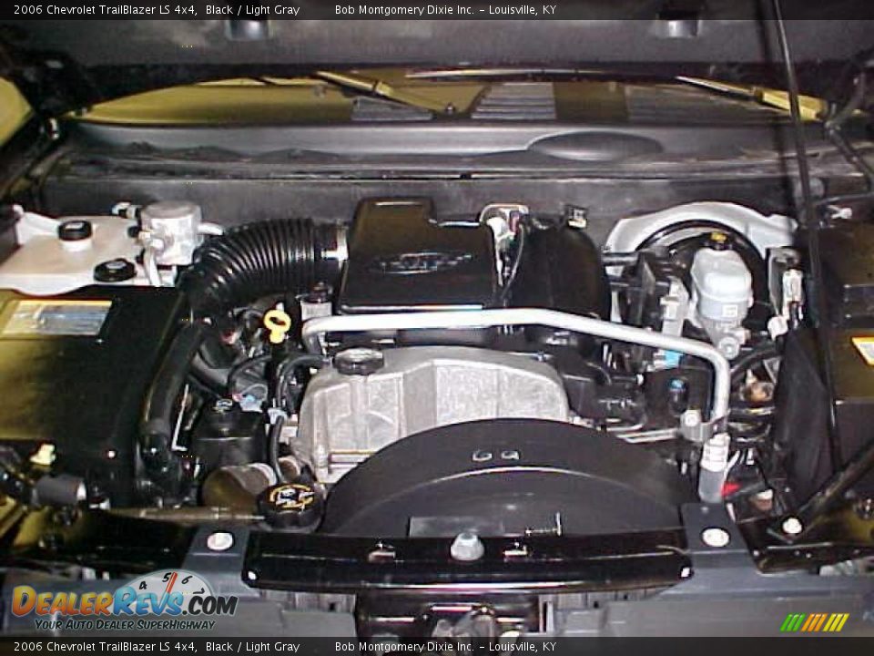 2006 Chevrolet TrailBlazer LS 4x4 Black / Light Gray Photo #5
