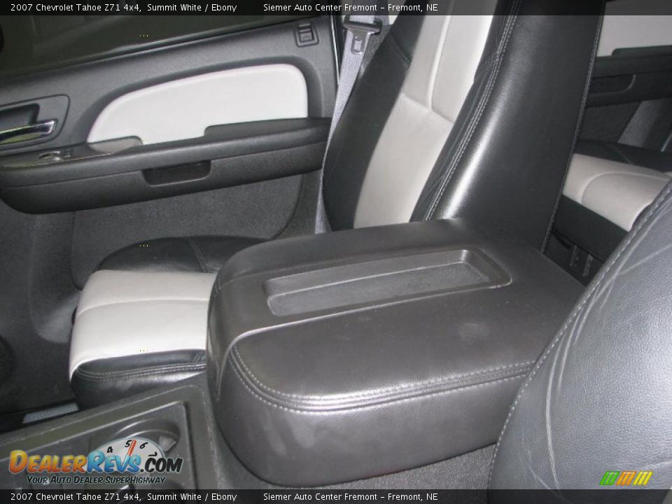 2007 Chevrolet Tahoe Z71 4x4 Summit White / Ebony Photo #34