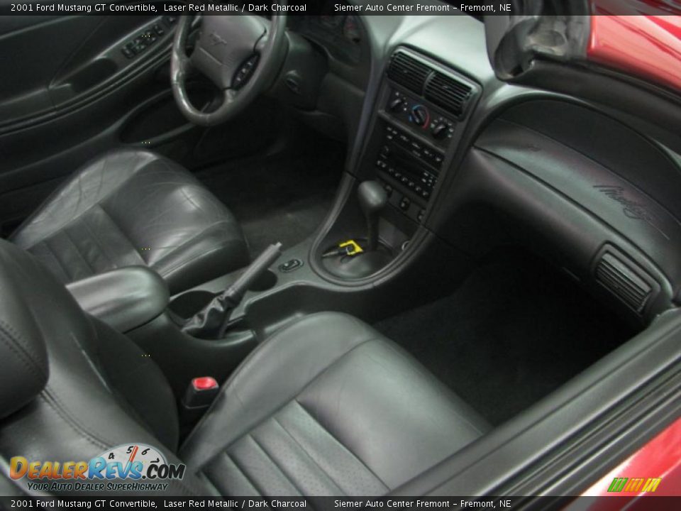 2001 Ford Mustang GT Convertible Laser Red Metallic / Dark Charcoal Photo #7