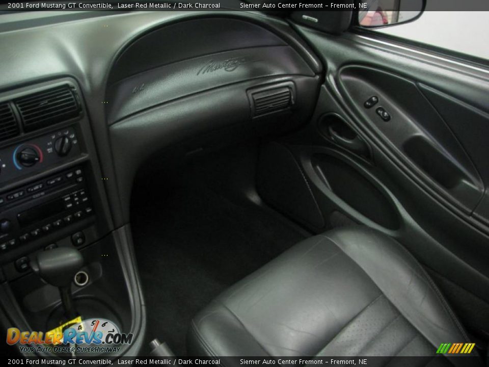 2001 Ford Mustang GT Convertible Laser Red Metallic / Dark Charcoal Photo #9
