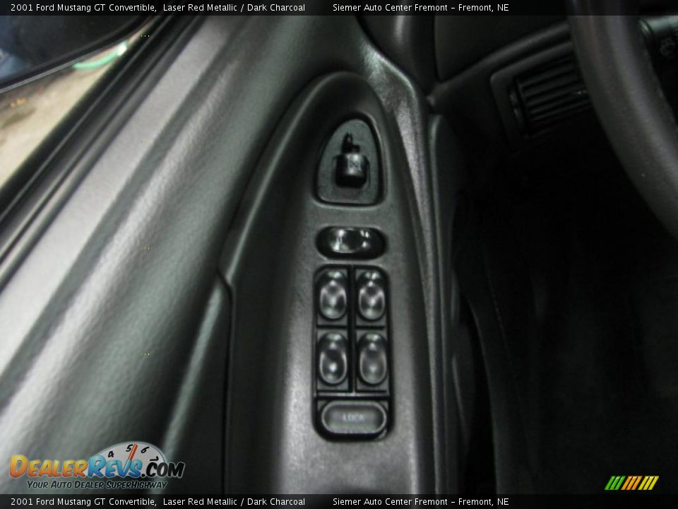 2001 Ford Mustang GT Convertible Laser Red Metallic / Dark Charcoal Photo #11