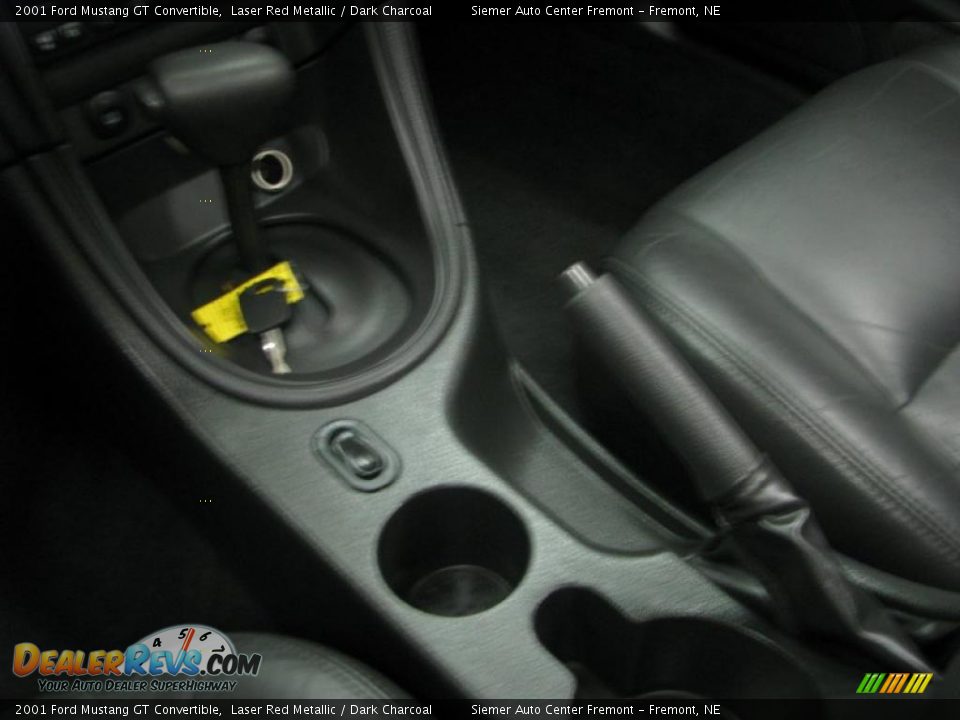 2001 Ford Mustang GT Convertible Laser Red Metallic / Dark Charcoal Photo #12
