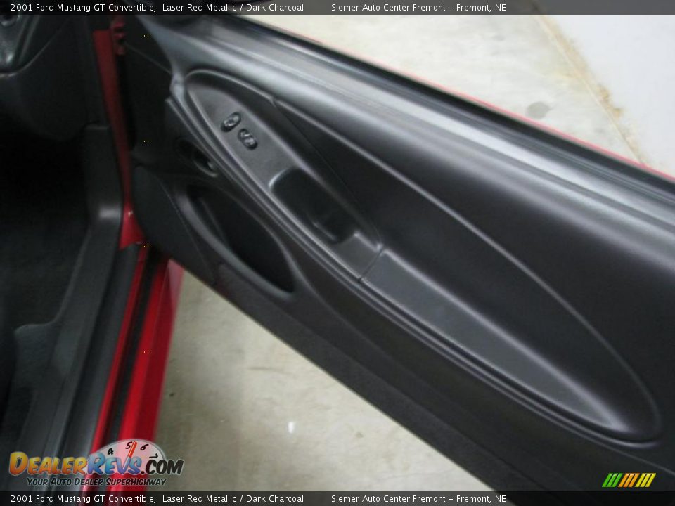 2001 Ford Mustang GT Convertible Laser Red Metallic / Dark Charcoal Photo #20