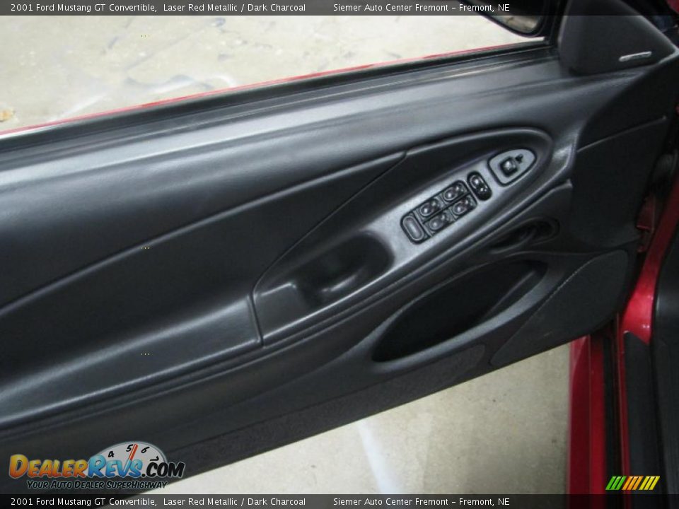 2001 Ford Mustang GT Convertible Laser Red Metallic / Dark Charcoal Photo #22