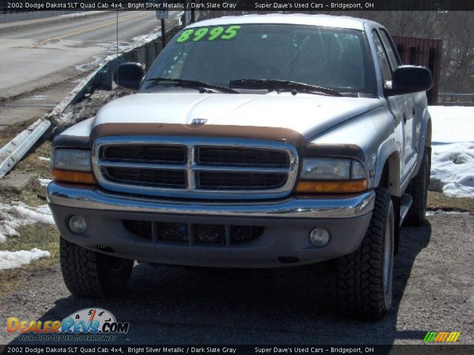 2002 Dodge Dakota SLT Quad Cab 4x4 Bright Silver Metallic / Dark Slate Gray Photo #2
