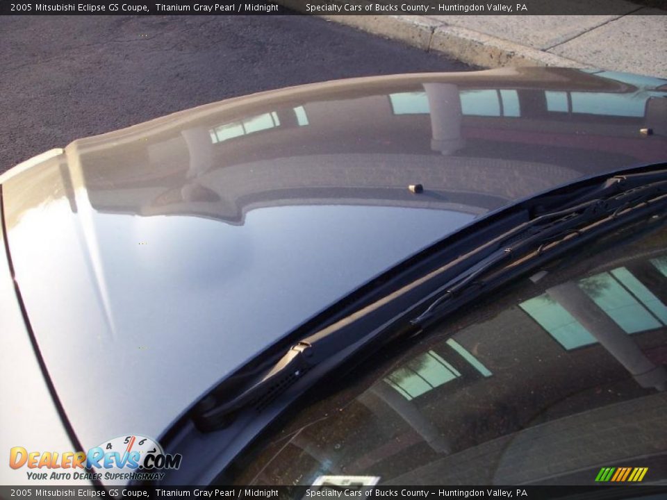 2005 Mitsubishi Eclipse GS Coupe Titanium Gray Pearl / Midnight Photo #30