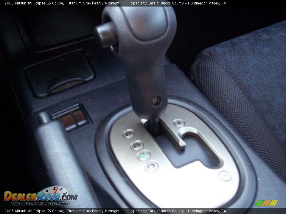 2005 Mitsubishi Eclipse GS Coupe Titanium Gray Pearl / Midnight Photo #33