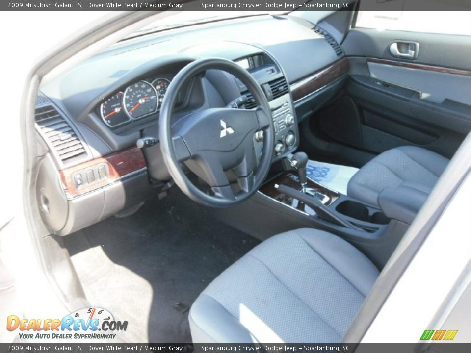 2009 Mitsubishi Galant ES Dover White Pearl / Medium Gray Photo #25