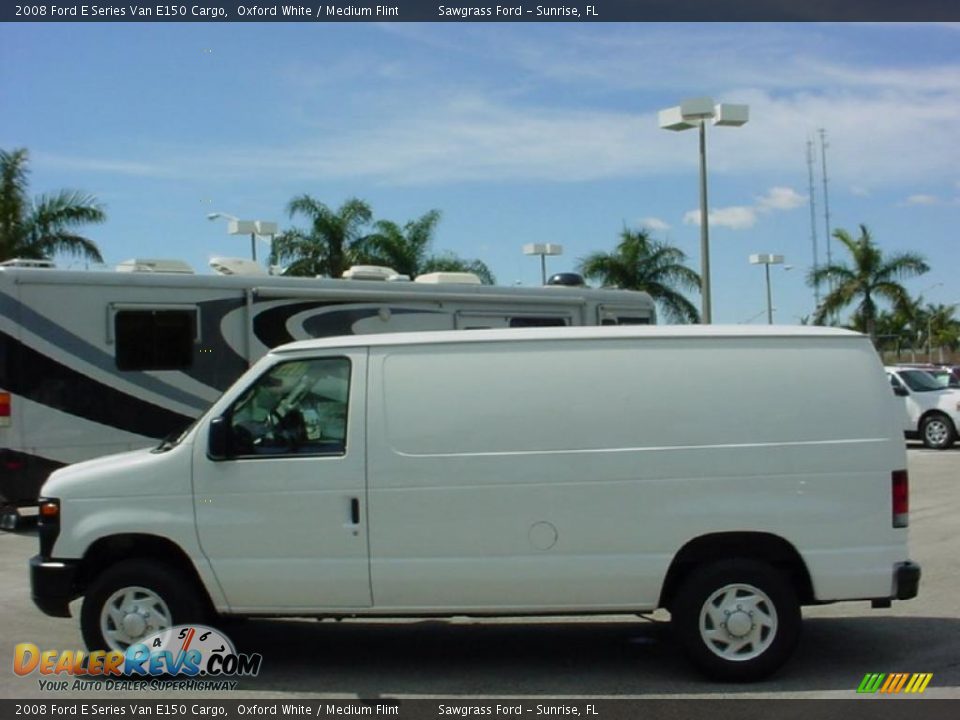 2008 Ford E Series Van E150 Cargo Oxford White / Medium Flint Photo #7