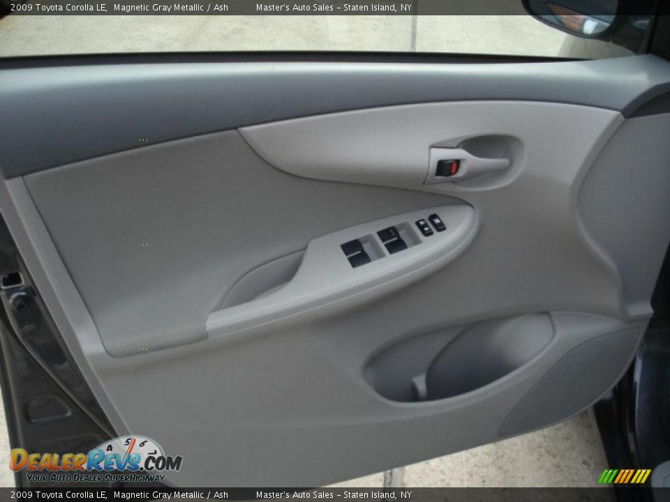 2009 Toyota Corolla LE Magnetic Gray Metallic / Ash Photo #13