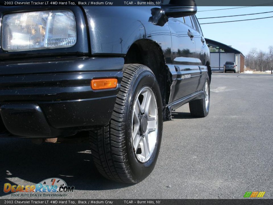 2003 Chevrolet Tracker LT 4WD Hard Top Black / Medium Gray Photo #2