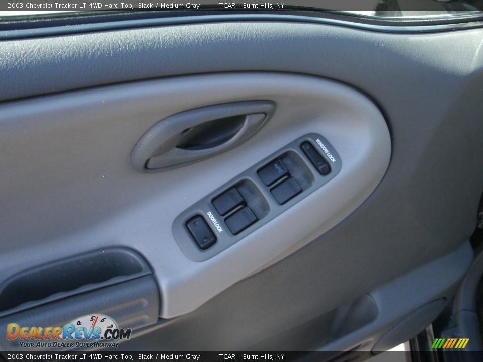 2003 Chevrolet Tracker LT 4WD Hard Top Black / Medium Gray Photo #5