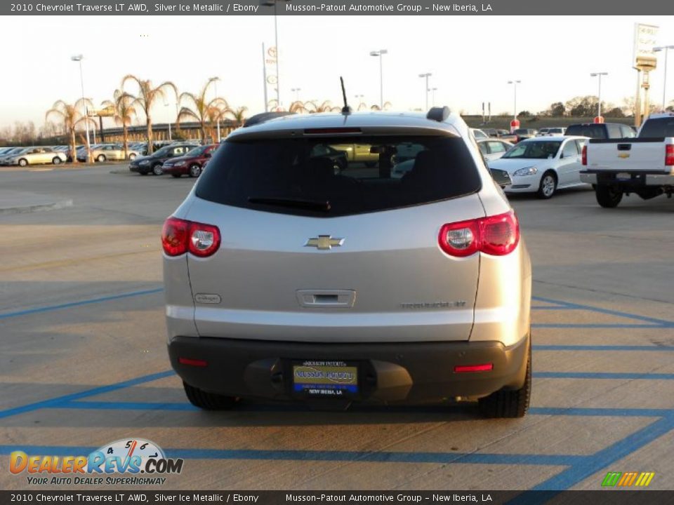 2010 Chevrolet Traverse LT AWD Silver Ice Metallic / Ebony Photo #4