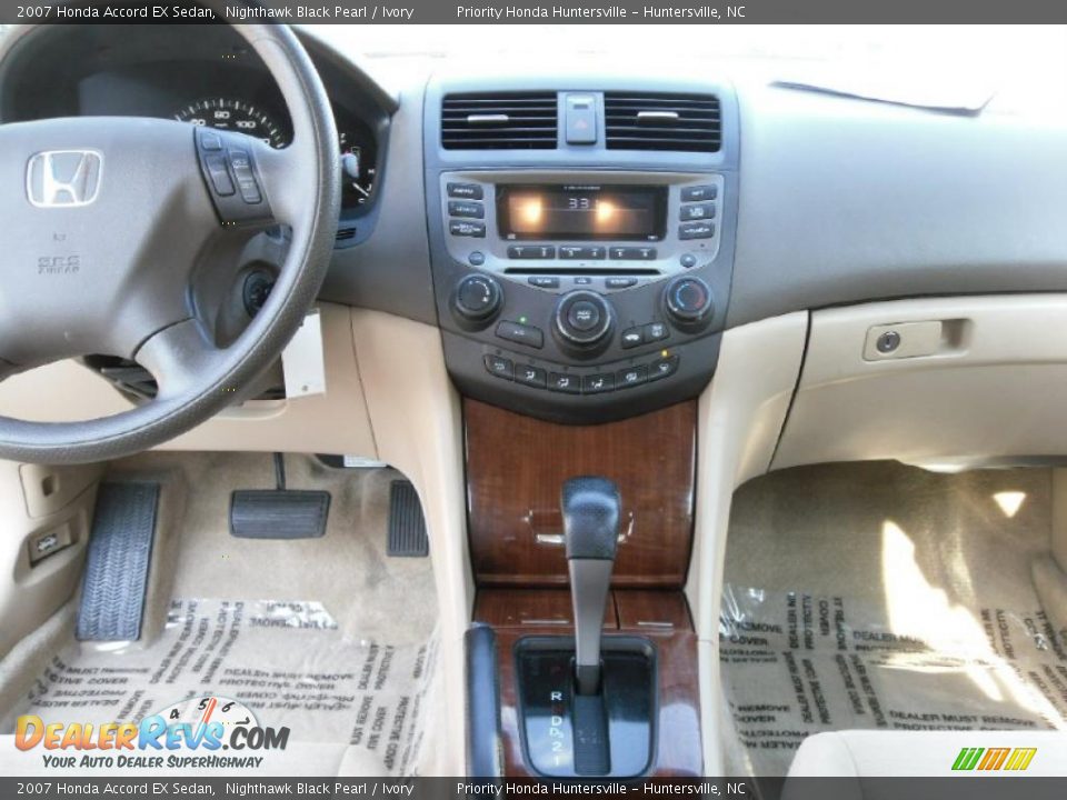 2007 Honda Accord EX Sedan Nighthawk Black Pearl / Ivory Photo #13