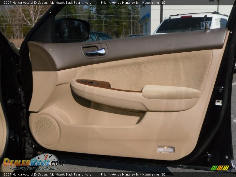 2007 Honda Accord EX Sedan Nighthawk Black Pearl / Ivory Photo #18