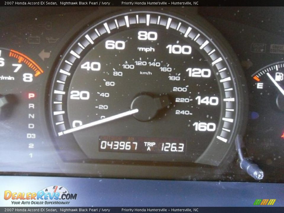 2007 Honda Accord EX Sedan Nighthawk Black Pearl / Ivory Photo #25