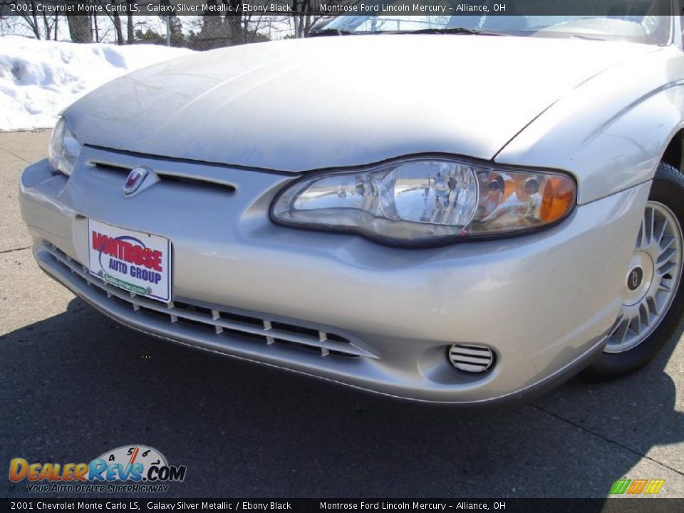 2001 Chevrolet Monte Carlo LS Galaxy Silver Metallic / Ebony Black Photo #9