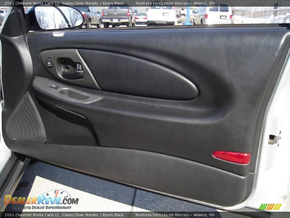 2001 Chevrolet Monte Carlo LS Galaxy Silver Metallic / Ebony Black Photo #16