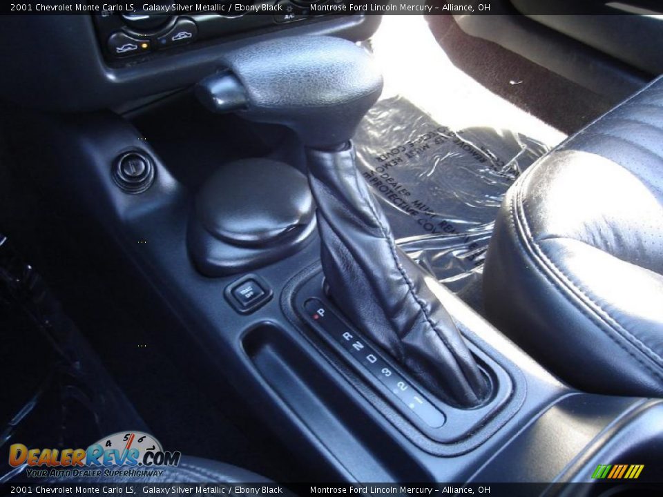 2001 Chevrolet Monte Carlo LS Galaxy Silver Metallic / Ebony Black Photo #25