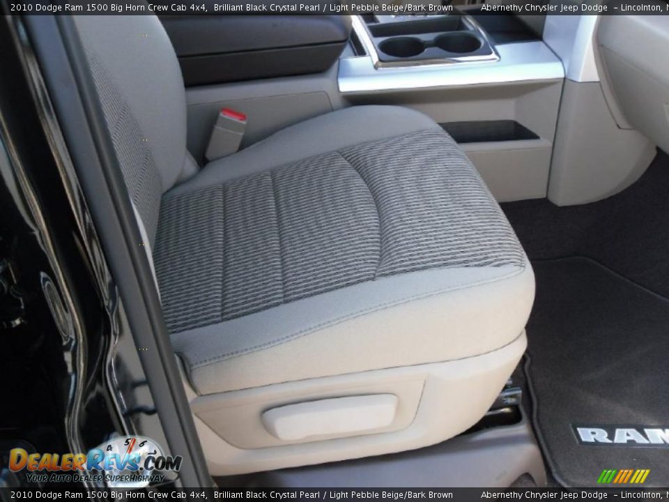 2010 Dodge Ram 1500 Big Horn Crew Cab 4x4 Brilliant Black Crystal Pearl / Light Pebble Beige/Bark Brown Photo #16