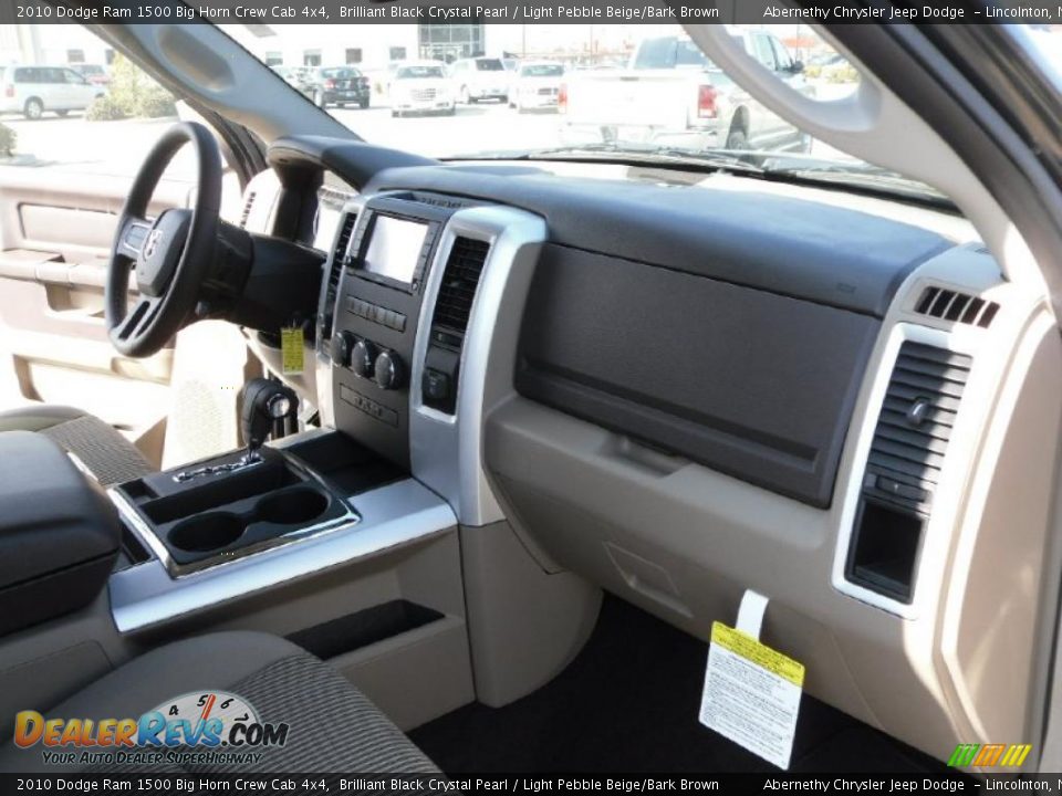 2010 Dodge Ram 1500 Big Horn Crew Cab 4x4 Brilliant Black Crystal Pearl / Light Pebble Beige/Bark Brown Photo #17