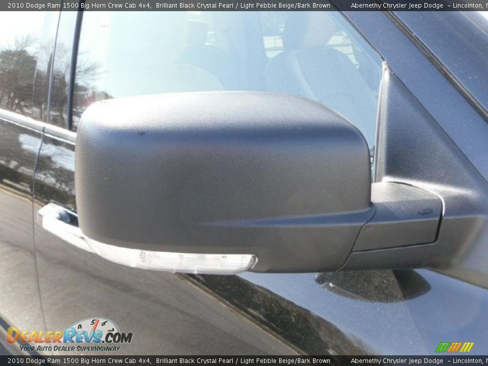 2010 Dodge Ram 1500 Big Horn Crew Cab 4x4 Brilliant Black Crystal Pearl / Light Pebble Beige/Bark Brown Photo #20
