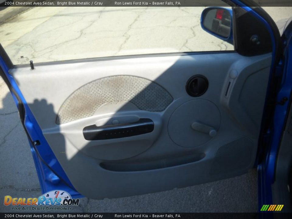 2004 Chevrolet Aveo Sedan Bright Blue Metallic / Gray Photo #6