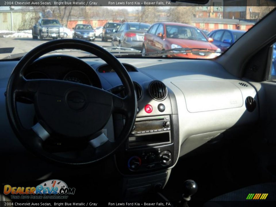 2004 Chevrolet Aveo Sedan Bright Blue Metallic / Gray Photo #11