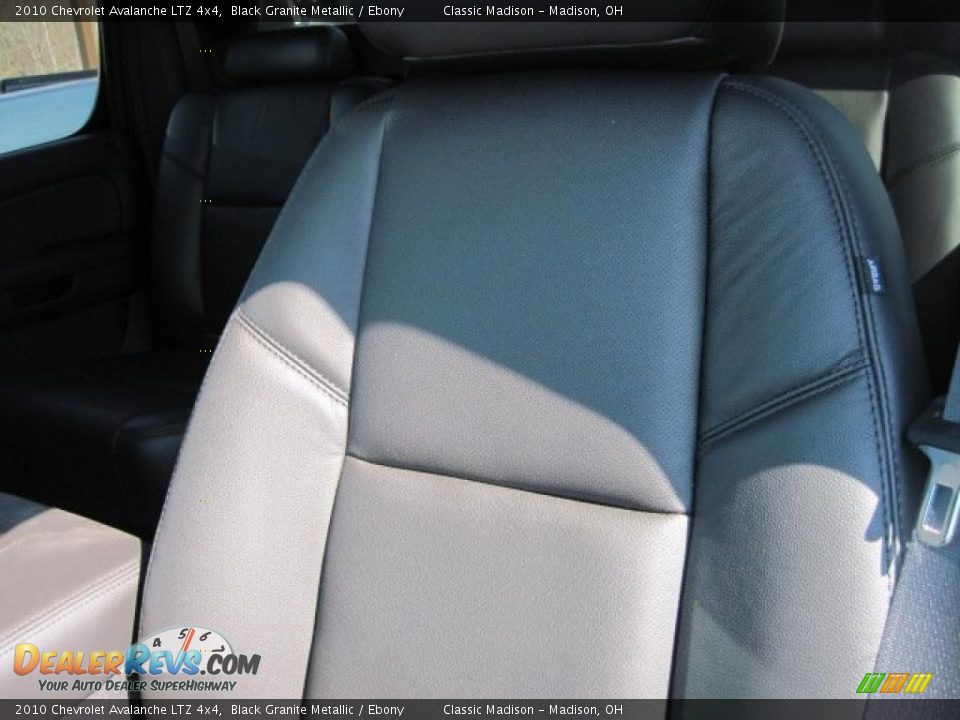 2010 Chevrolet Avalanche LTZ 4x4 Black Granite Metallic / Ebony Photo #7