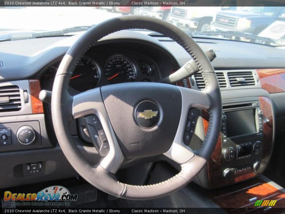 2010 Chevrolet Avalanche LTZ 4x4 Black Granite Metallic / Ebony Photo #9