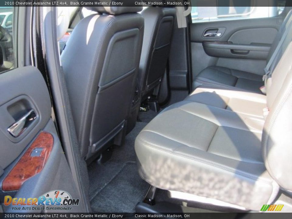 2010 Chevrolet Avalanche LTZ 4x4 Black Granite Metallic / Ebony Photo #10