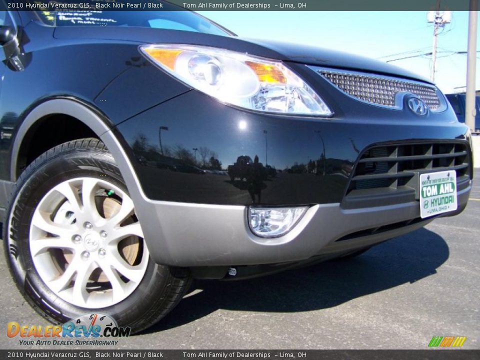 2010 Hyundai Veracruz GLS Black Noir Pearl / Black Photo #2