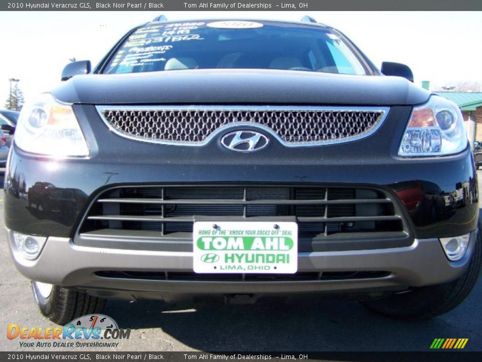 2010 Hyundai Veracruz GLS Black Noir Pearl / Black Photo #3