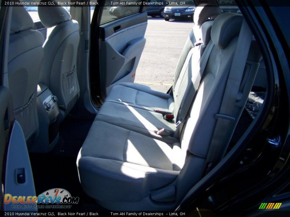 2010 Hyundai Veracruz GLS Black Noir Pearl / Black Photo #11