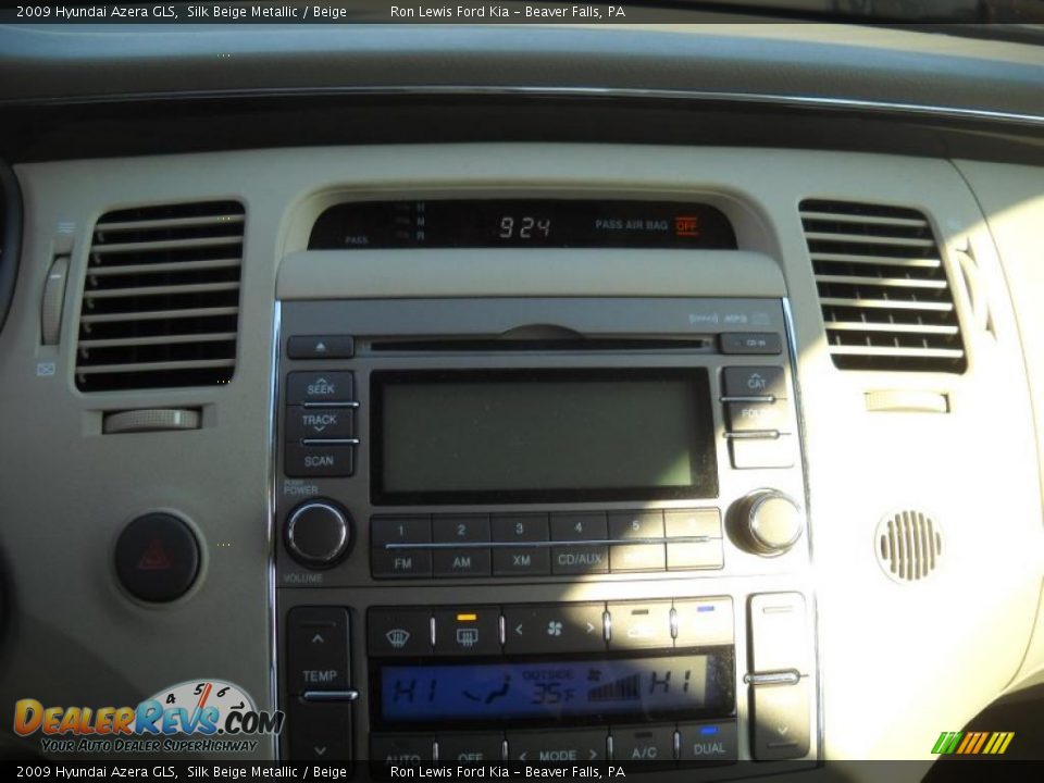 2009 Hyundai Azera GLS Silk Beige Metallic / Beige Photo #22