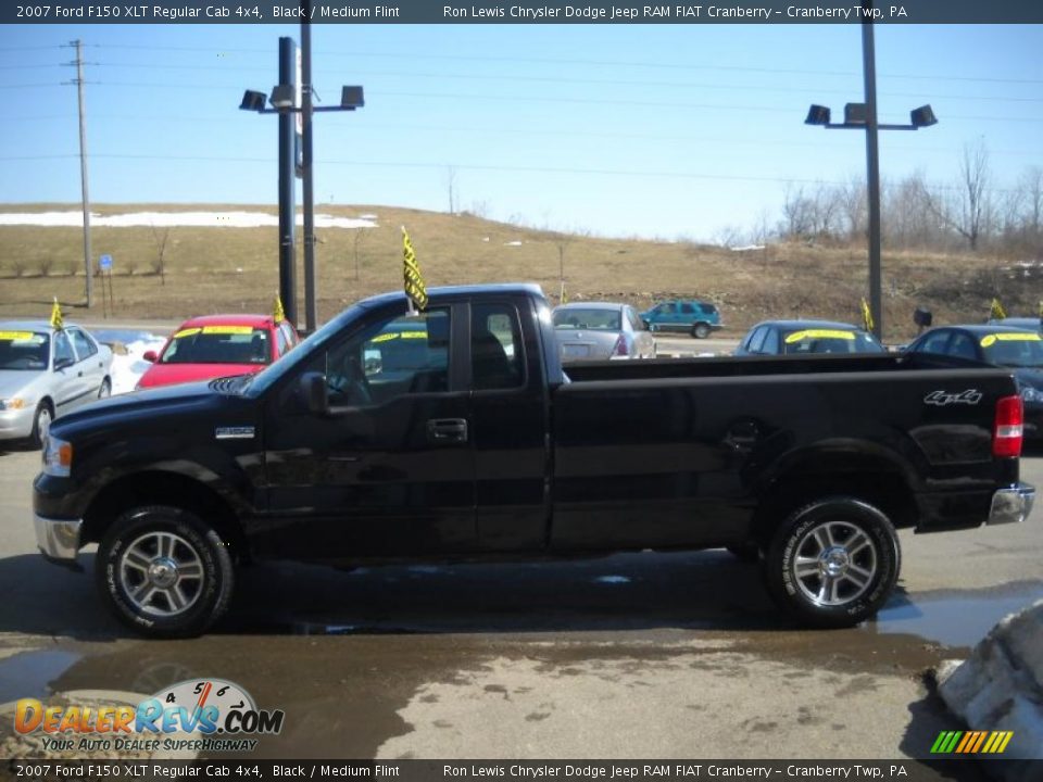 2007 Ford F150 XLT Regular Cab 4x4 Black / Medium Flint Photo #5