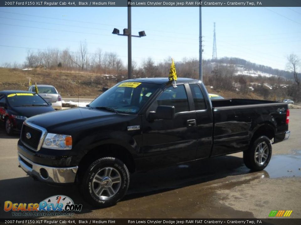 2007 Ford F150 XLT Regular Cab 4x4 Black / Medium Flint Photo #15