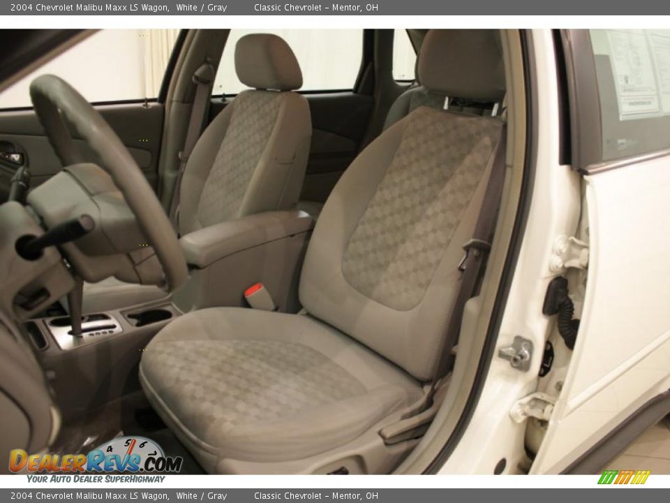 2004 Chevrolet Malibu Maxx LS Wagon White / Gray Photo #9