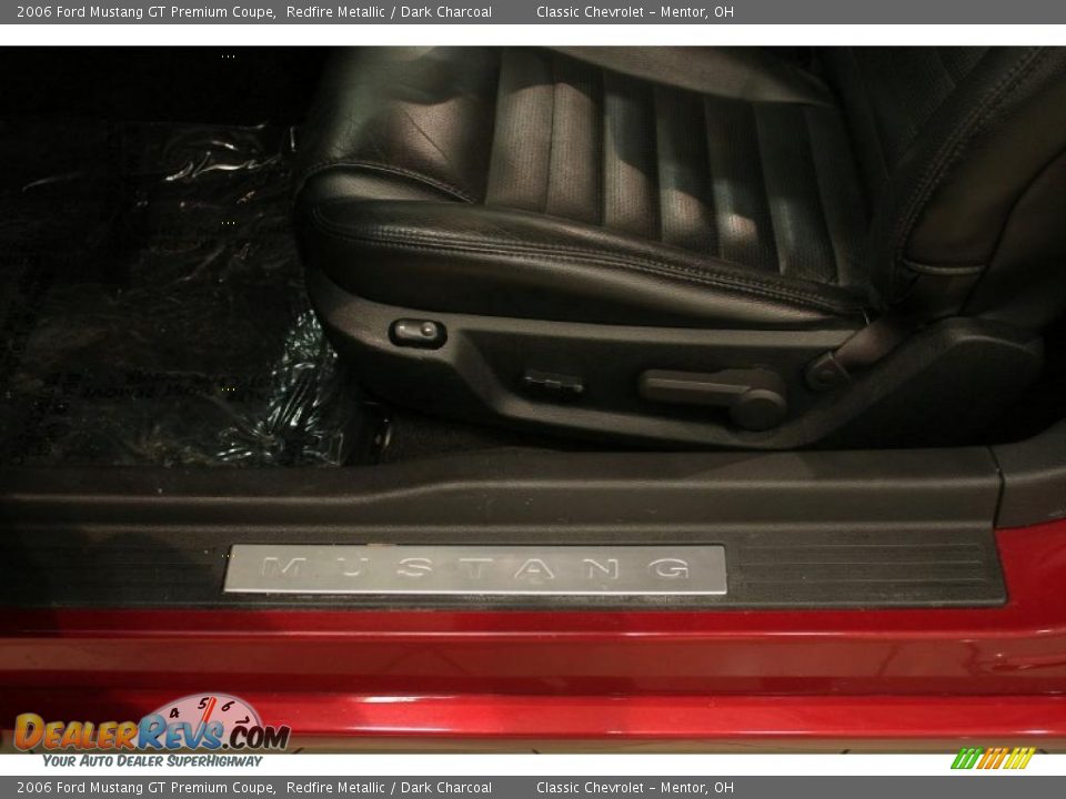 2006 Ford Mustang GT Premium Coupe Redfire Metallic / Dark Charcoal Photo #9