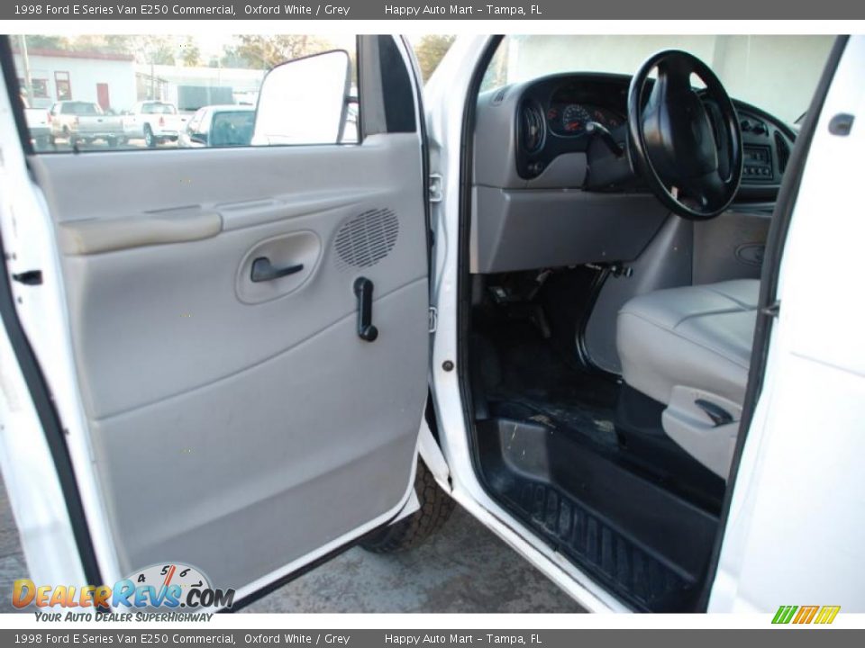1998 Ford E Series Van E250 Commercial Oxford White / Grey Photo #14
